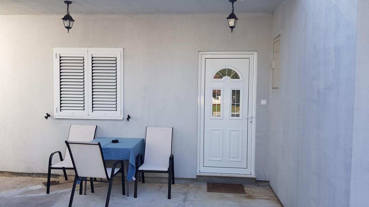 Apartment Angel Kotor Exterior photo